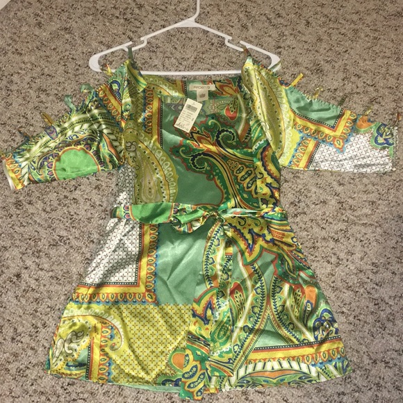 New Arden B. Cut out sleeve belted Blouse - Picture 2 of 4